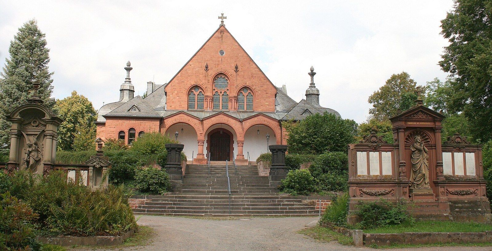Friedhofskapelle des Hauptfriedhofs Kaiserslautern – Hauptfriedhof Kaiserslautern