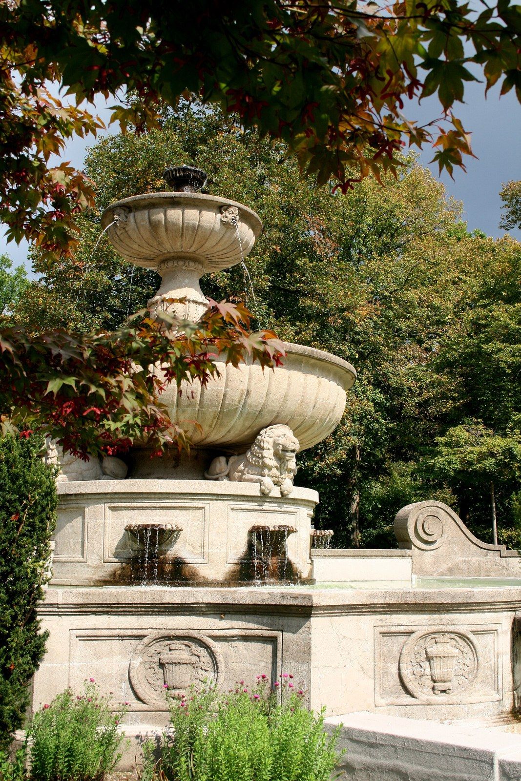 Löwenbrunnen auf dem Hauptfriedhof Kaiserslautern – Hauptfriedhof Kaiserslautern